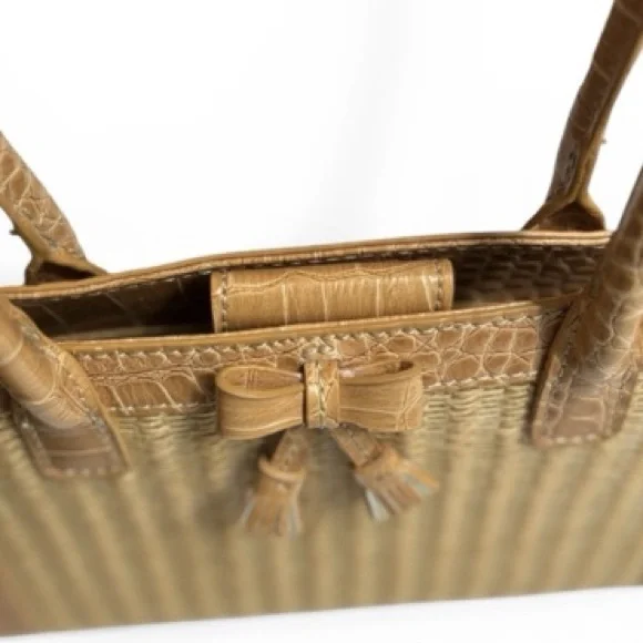 Liz Claiborne Tan Woven Straw Handbag - Picture 5 of 12